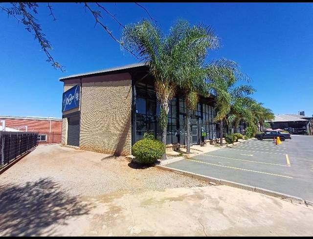 BUSINESS PROPERTY TO RENT IN LOUWLARDIA